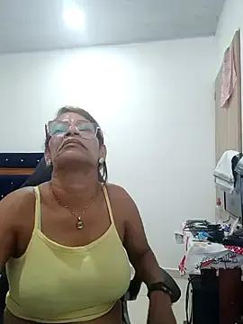 Freechat BustyMilf_ on StripChat