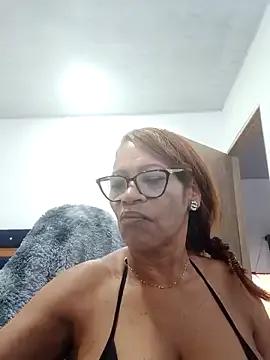 Freechat BustyMilf_ on StripChat