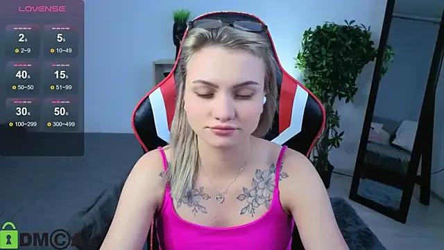 StripChat Cameronlovely_ is Freechat Cameronlovely_ — TEASING SHOW!