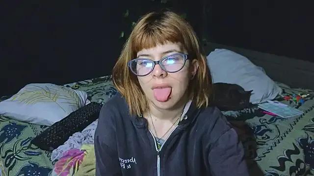 Carlafoxxx — SHOW BOOBS