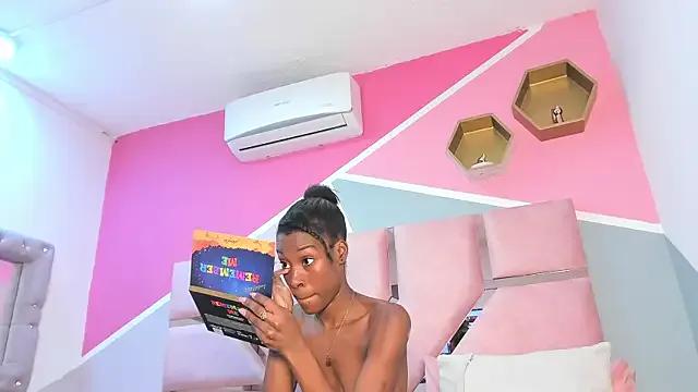 Freechat Cattaleyyaxxx on StripChat