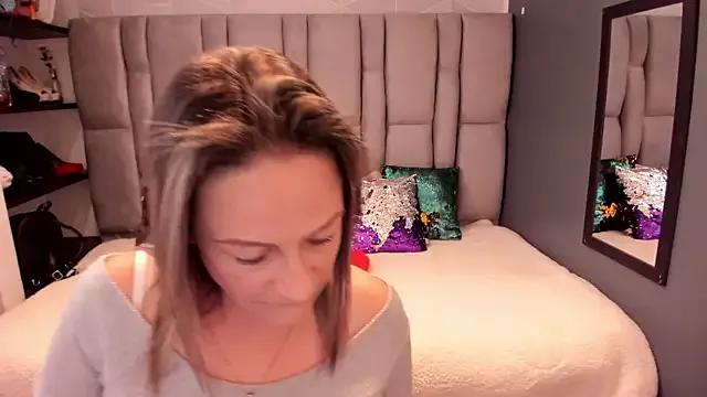 StripChat Charlot_milf is Freechat Charlot_milf — NAKED + FINGERS INSIDE MY PUSSY = CUM