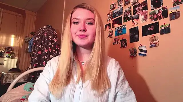 colamy — Spank my perky ass rude x2