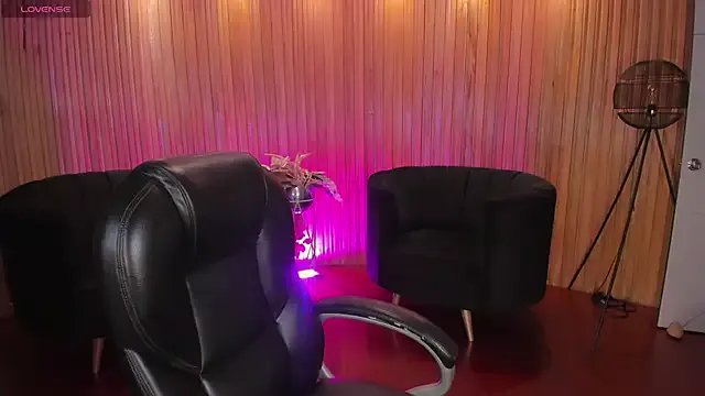 Freechat CorinneRusso on StripChat