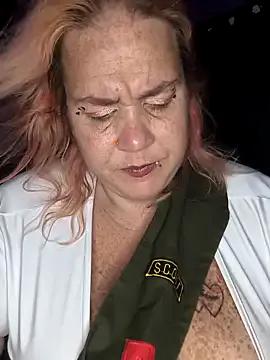 Freechat Courdles on StripChat