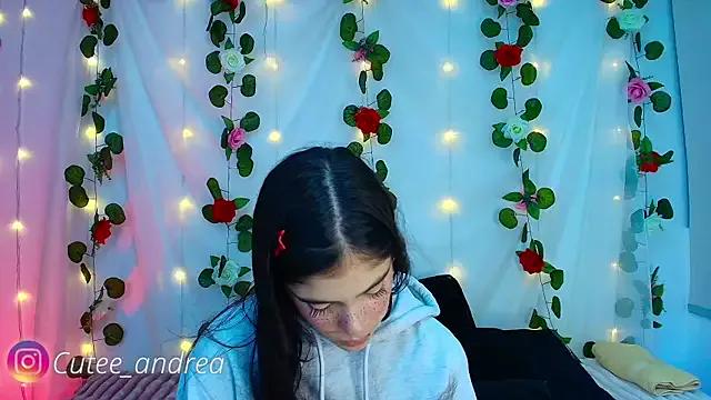 Freechat cutee_andrea on StripChat