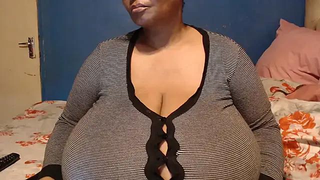 Freechat CUTEFIRMMELONSS on StripChat