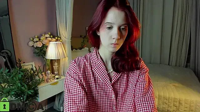 Dearly_Emily on StripChat