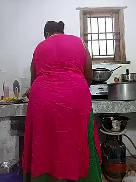 Offline Desicouple1706 on StripChat