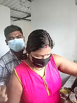 Offline Desicouple1706 on StripChat