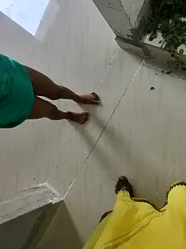 Offline Desicouple1706 on StripChat