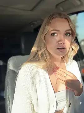 Freechat Devill_Angel_ on StripChat