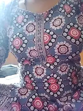 Freechat dhina79 on StripChat