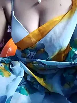 Freechat dhina79 on StripChat