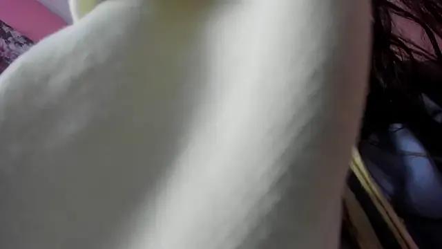 dolly_zoe on StripChat 