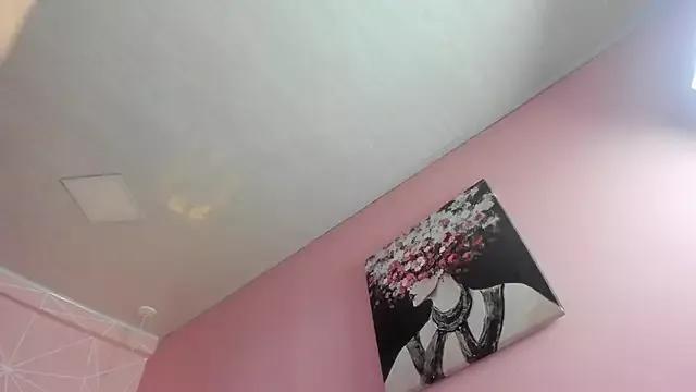 dolly_zoe on StripChat 