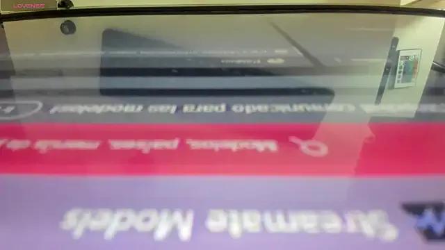 dolly_zoe on StripChat 