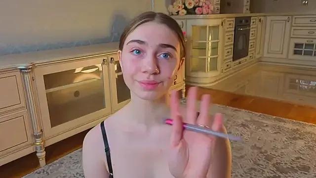 Freechat EadlinGillim on StripChat