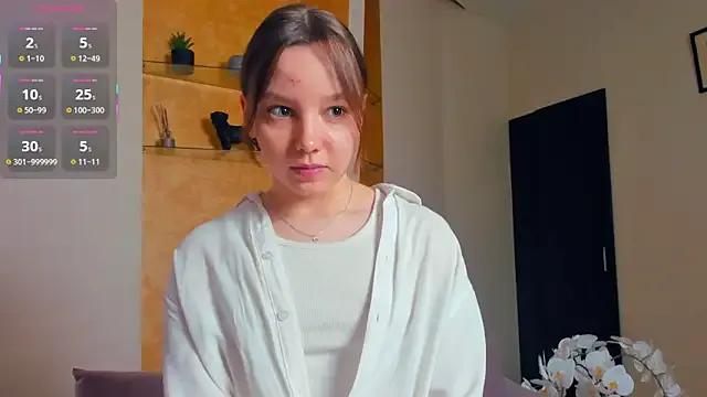 Freechat EdinaCordner on StripChat