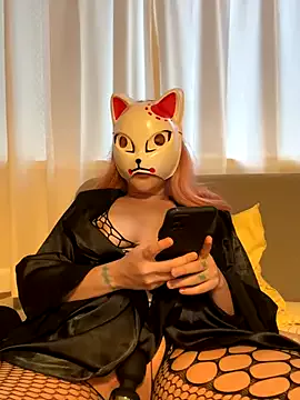 Offline Elinatiranda on StripChat