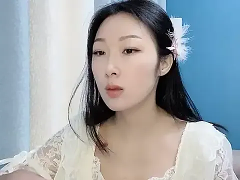 Offline ella55-- on StripChat