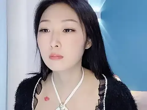 Offline ella55-- on StripChat