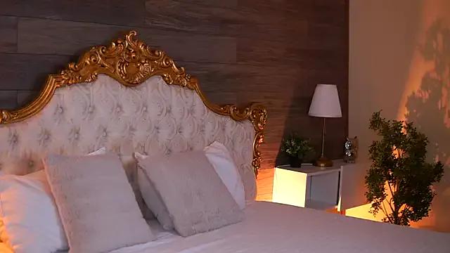 StripChat EllieRedd is Freechat EllieRedd — the juicier the tastier