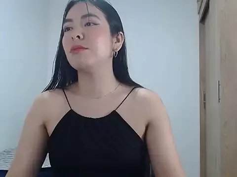 EloiseJun on StripChat