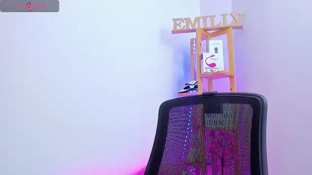 EmillySanders — get naked and masturbate for you