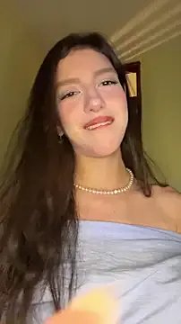 Emily-hottson — Dress off 