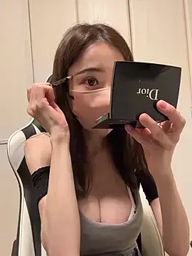 ericiii on StripChat