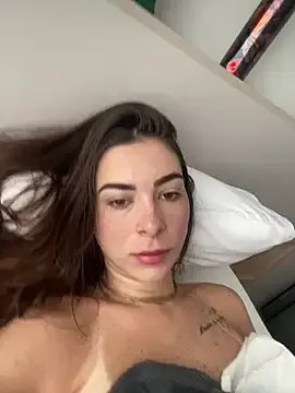 fer-nanda on StripChat