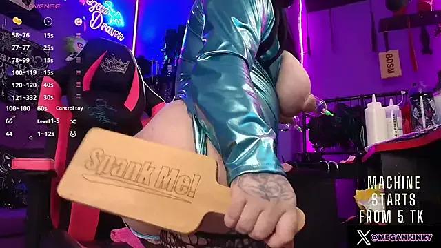 Freechat fetishkinkymeganx on StripChat