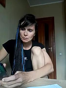 Freechat Francenia_lolis on StripChat