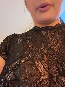 French_mature — J enleve le haut