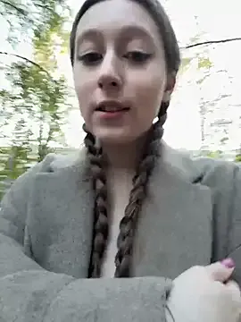 Offline FroggyAnna on StripChat