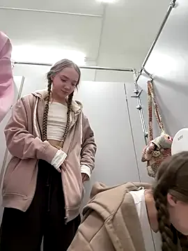 Offline FroggyAnna on StripChat