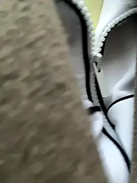 Offline FroggyAnna on StripChat