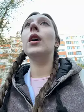 Offline FroggyAnna on StripChat