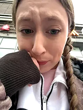 Offline FroggyAnna on StripChat