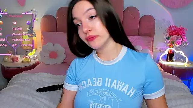 GiaCale — Slowly suck the dildo with saliva