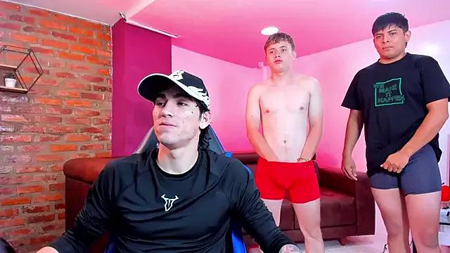 Freechat Handsomeboyss19 on StripChat