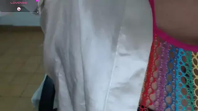 Freechat hiilarybrown on StripChat