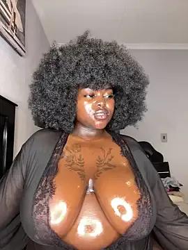 Freechat Honeycoco0211 on StripChat