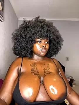 Freechat Honeycoco0211 on StripChat