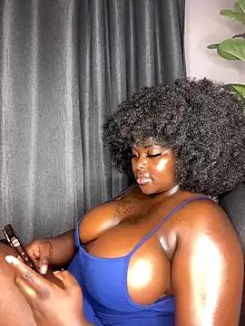 Freechat Honeycoco0211 on StripChat