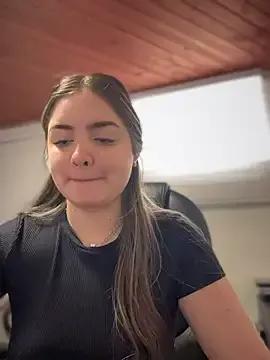 imlindapink on StripChat 