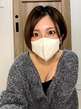 Group Io_chaaan_xxx on StripChat