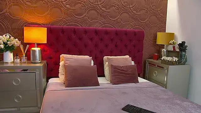 IrisMonn on StripChat 