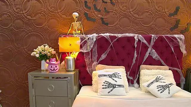 IrisMonn on StripChat 